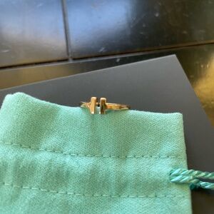 Tiffany T wire ring 18k Rose Gold